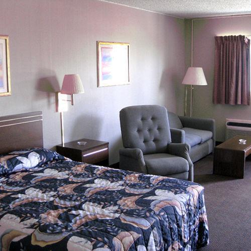 Hotel 6-clinton, Ok