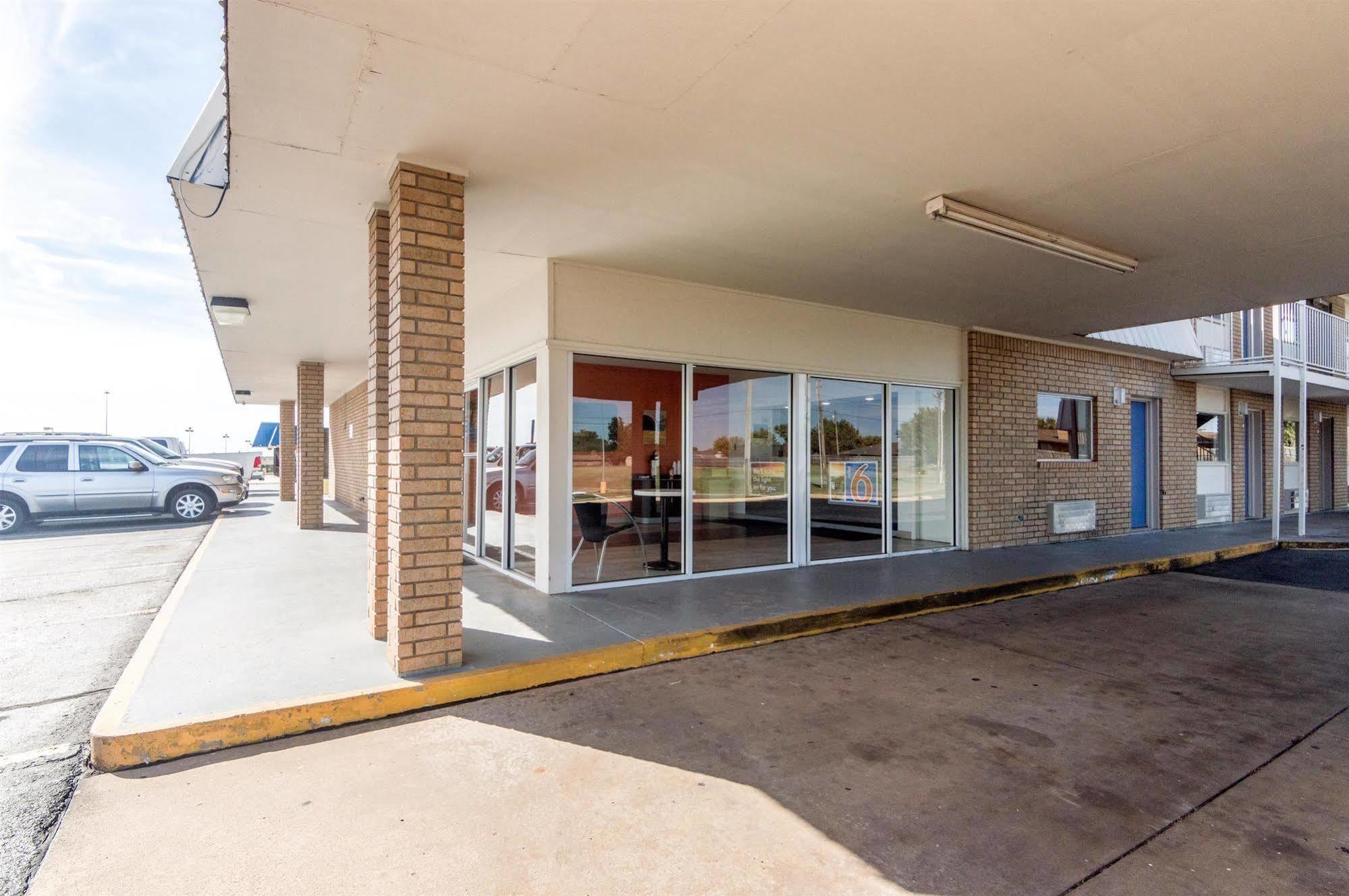 6-clinton, Ok Clinton